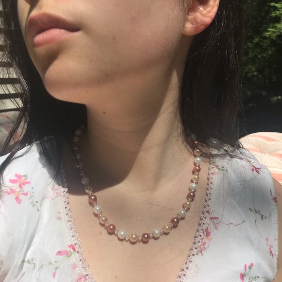 Pearl Necklace - Picture 4 of 4